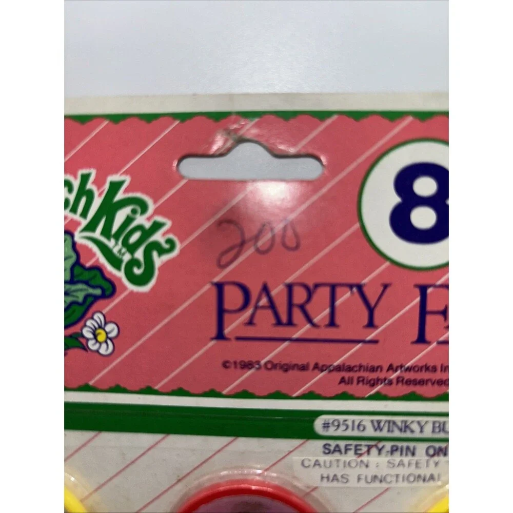 Vintage 1983 Cabbage Patch Kids Party Favors #9516 Winky Buttons-Sealed-New Flaw